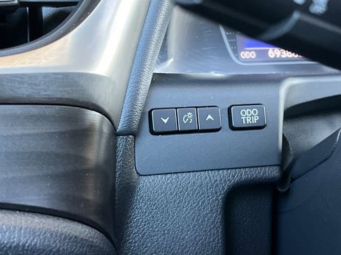 Used 2019 Lexus ES 350 w/ Premium Package image 32