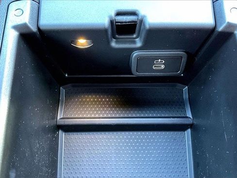 Used 2026 BMW M4 xDrive Competition image 19