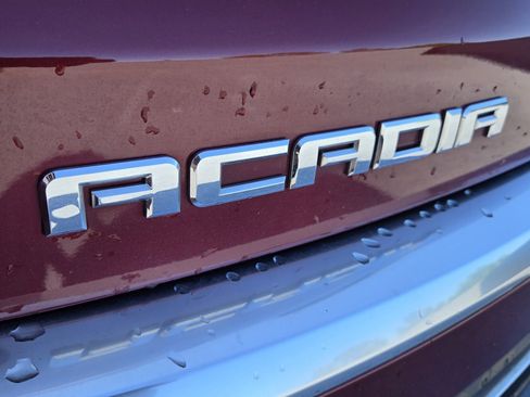 Used 2015 GMC Acadia SLT image 7