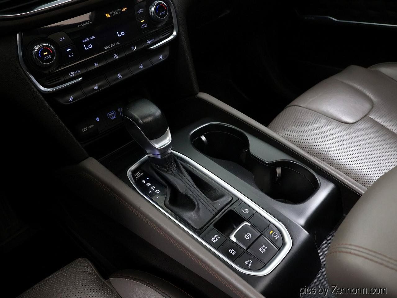 Used 2020 Hyundai Santa Fe Limited AWD/4WD image 29