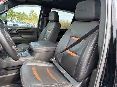Used 2024 GMC Sierra 2500 AT4 AWD/4WD image 19