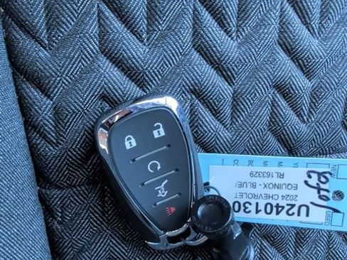 Used 2024 Chevrolet Equinox LT FWD image 26
