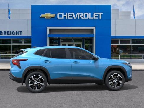 New 2026 Chevrolet Trax RS w/ Driver Confidence Package FWD image 5