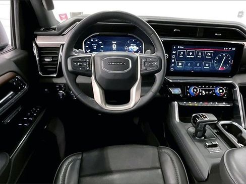Used 2023 GMC Sierra 1500 Denali image 5