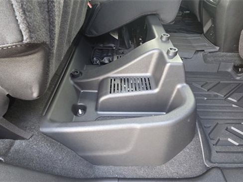 New 2026 GMC Canyon Elevation w/ Convenience Package image 26