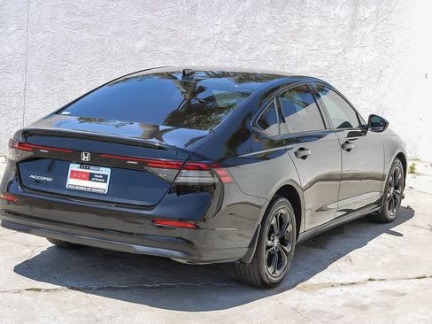 Used 2025 Honda Accord SE image 9