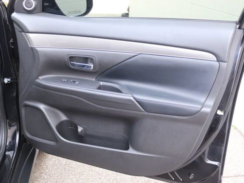 Used 2019 Mitsubishi Outlander GT AWD/4WD image 18