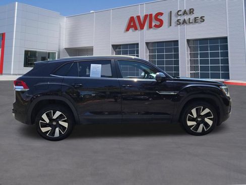 Used 2025 Volkswagen Atlas Cross Sport SE AWD/4WD image 5