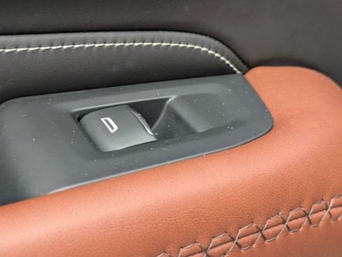 Used 2023 GMC Yukon Denali Ultimate image 30