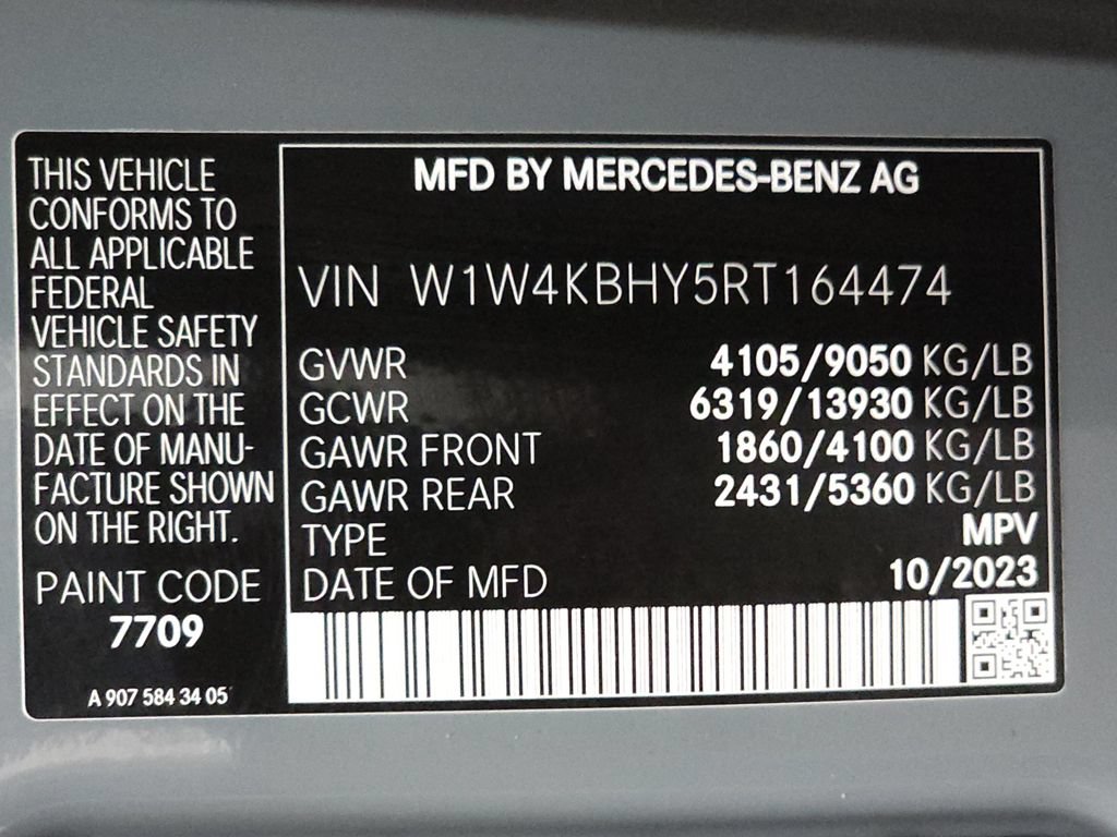 Used 2024 Mercedes-Benz Sprinter 2500 image 32