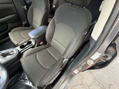 Used 2021 Kia Forte LXS FWD image 14