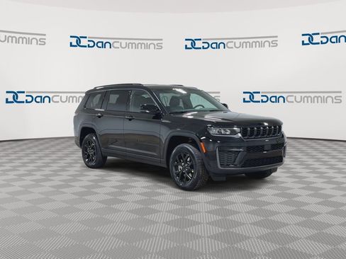 New 2026 Jeep Grand Cherokee L 4WD image 3