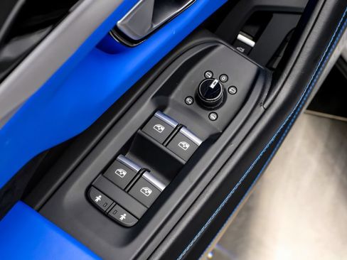 Used 2019 Lamborghini Urus AWD/4WD image 42