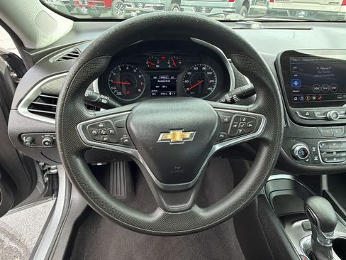 Used 2023 Chevrolet Malibu LT FWD image 18