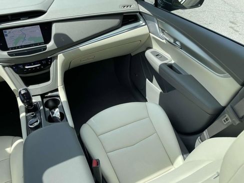 New 2025 Cadillac XT5 Premium Luxury image 16