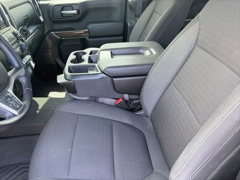 Used 2022 Chevrolet Silverado 1500 LT w/ Z71 Off-Road Package AWD/4WD image 8