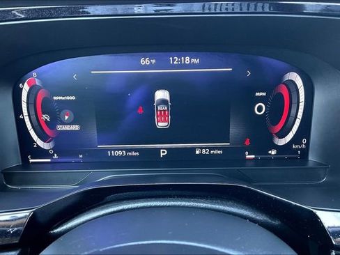 Used 2024 Nissan Pathfinder Platinum w/ Cargo Package image 20