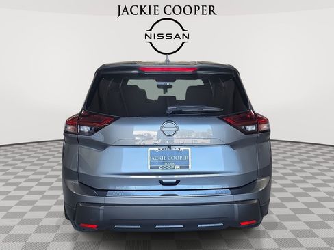 New 2026 Nissan Rogue SV w/ Cold Weather Package FWD image 6