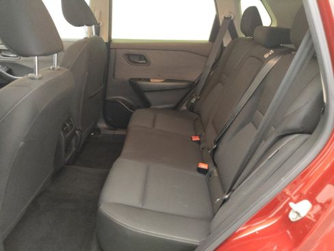 Used 2023 Nissan Rogue S image 18