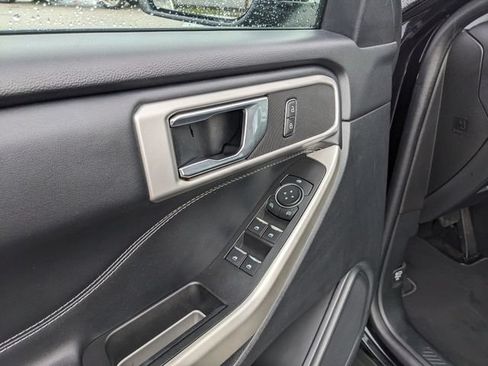 Certified 2021 Ford Explorer XLT w/ Equipment Group 202A RWD image 21