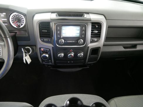Used 2017 RAM 1500 Express w/ Black Ram 1500 Express Group AWD/4WD image 10