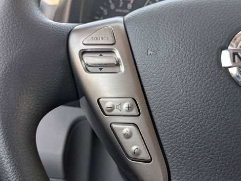 Used 2020 Nissan NV200 S FWD image 17