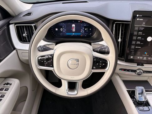 New 2026 Volvo XC60 B5 Ultra w/ Protection Package Premier image 15