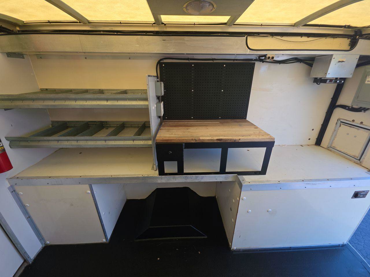 Used 2012 Chevrolet Express 3500 RWD image 9