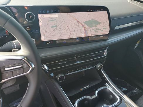 New 2026 Chevrolet Traverse LT w/ Driver Confidence Package image 24