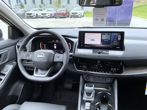 New 2026 Nissan Rogue Platinum w/ Platinum Premium Package AWD/4WD image 14
