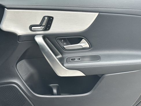 Used 2025 Mercedes-Benz CLA 250 4MATIC image 14