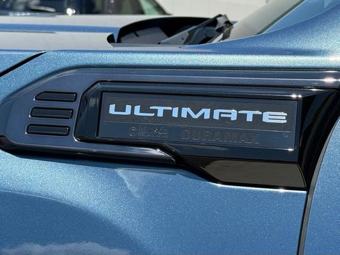 Used 2024 GMC Sierra 2500 Denali Ultimate AWD/4WD image 5