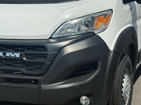 Used 2024 RAM ProMaster 2500 w/ Convenience Group FWD image 10