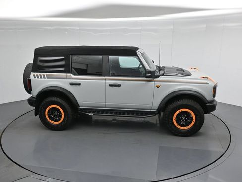 Used 2023 Ford Bronco Badlands w/ Sasquatch Package AWD/4WD image 53