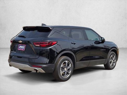 Used 2025 Chevrolet Blazer LT AWD/4WD image 5