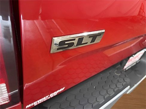 Used 2021 RAM 1500 Classic SLT image 48