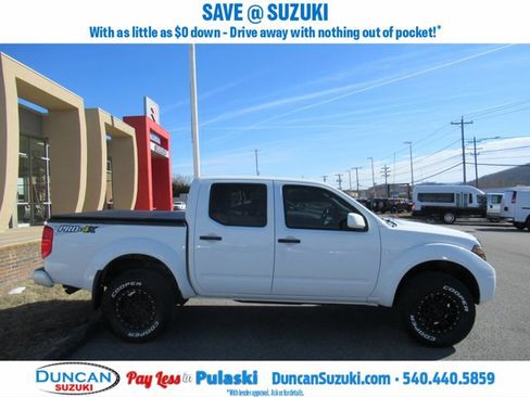 Used 2018 Nissan Frontier PRO-4X image 2
