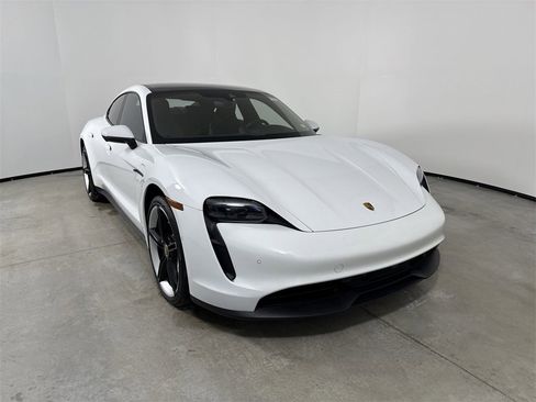 Certified 2024 Porsche Taycan 4S image 9