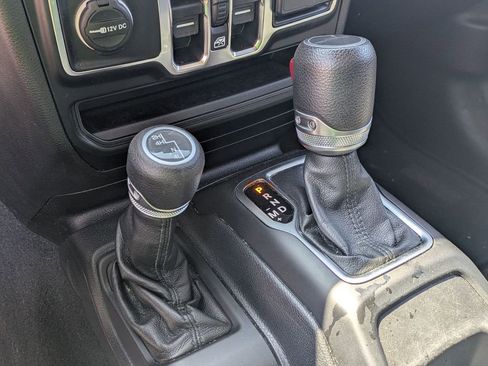 Used 2020 Jeep Gladiator Sport w/ Quick Order Package 24S AWD/4WD image 25