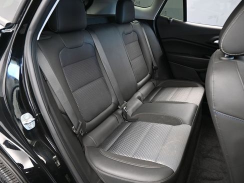 Used 2024 Chevrolet Trax LT image 40