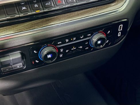 Used 2022 Chevrolet Silverado 1500 RST image 26