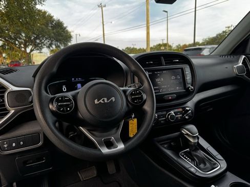 Used 2024 Kia Soul LX w/ Option Group 015 image 23