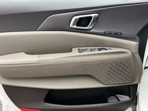 New 2026 Kia Carnival EX FWD image 33
