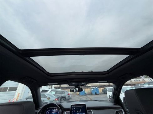 Used 2022 Chevrolet Tahoe LT w/ Luxury Package image 24