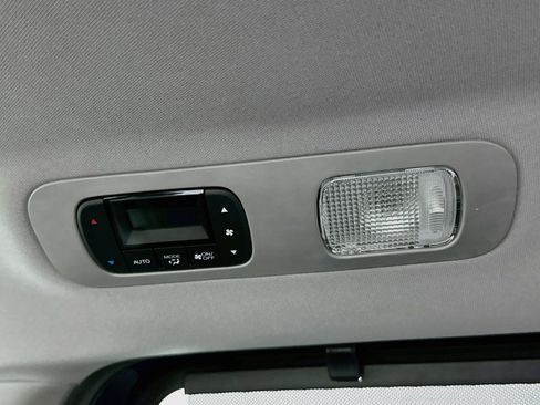 Used 2019 Honda Odyssey Elite image 28