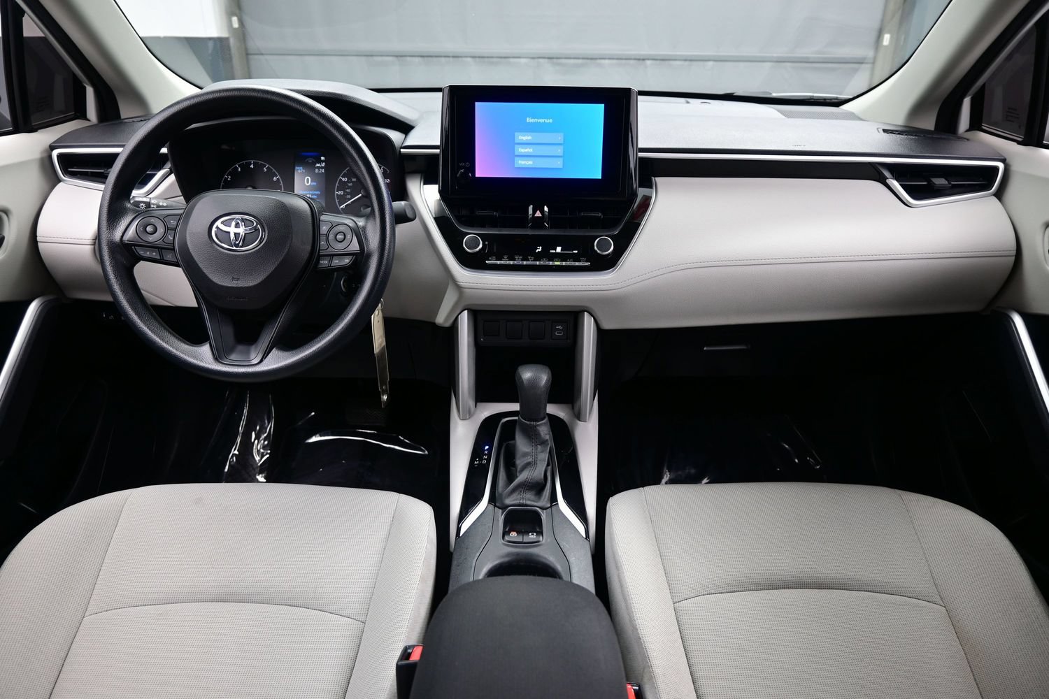 Used 2024 Toyota Corolla Cross L AWD/4WD image 15