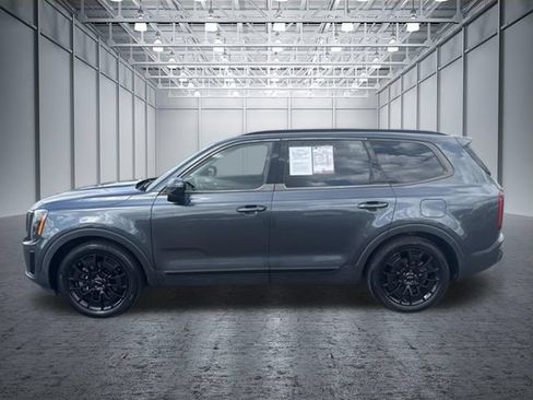 Used 2022 Kia Telluride SX w/ SX Prestige Package AWD/4WD image 2