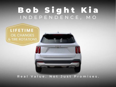 New 2026 Kia Sorento S FWD image 5