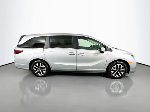 New 2026 Honda Odyssey EX-L image 4