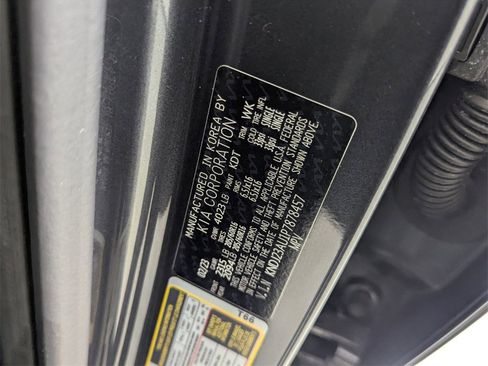 Used 2023 Kia Soul LX image 29